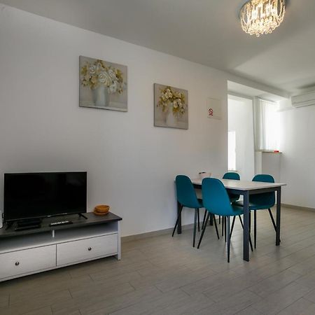 Oliva Apartment Връбник Екстериор снимка