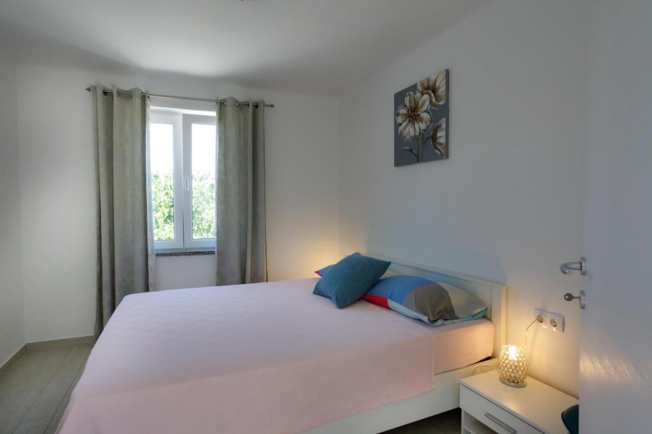 Oliva Apartment Връбник Екстериор снимка