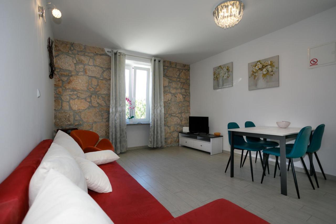 Oliva Apartment Връбник Екстериор снимка