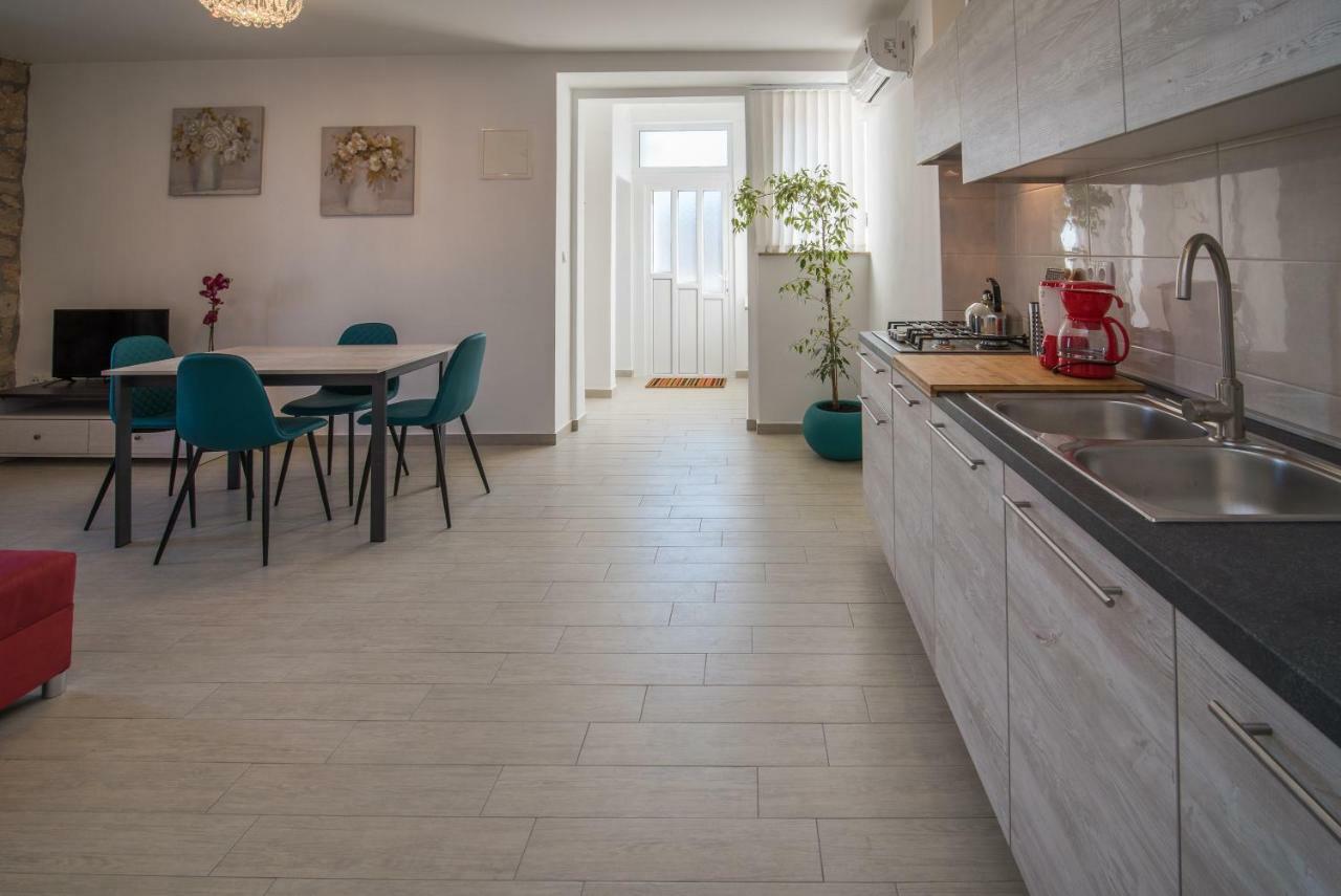 Oliva Apartment Връбник Екстериор снимка